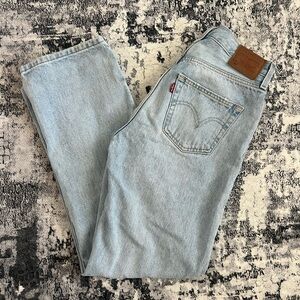 Levi’s ‘94 Baggy Light Wash Jeans